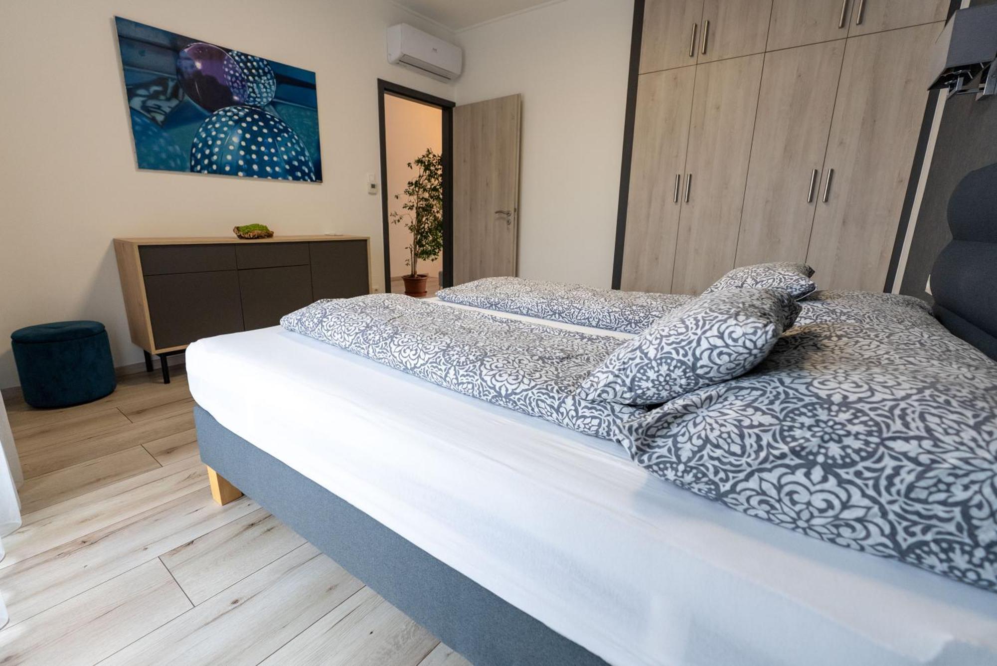 Jokai Apartman Dunafoldvar Eksteriør bilde